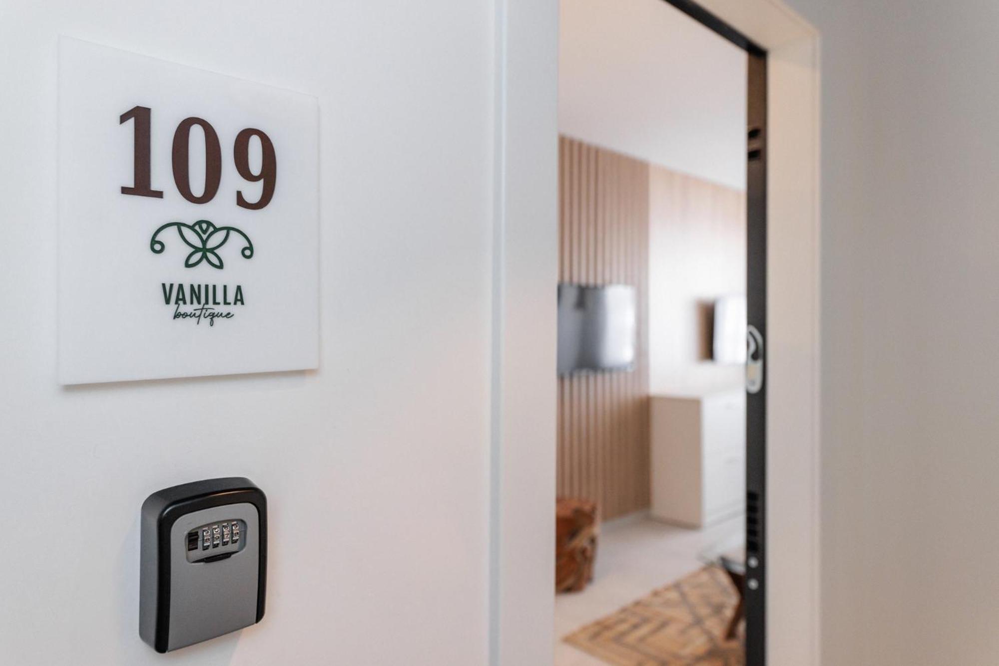 Vanilla Boutique Солун Екстериор снимка